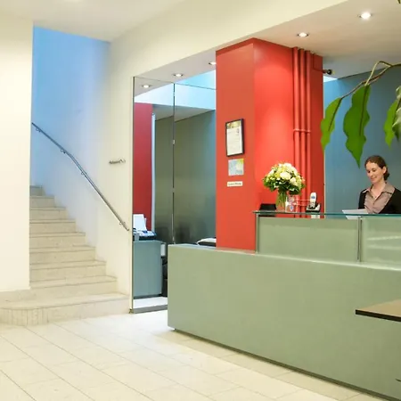 Am Bahnhof Otel 3*