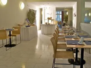 מלון Am Bahnhof 3*