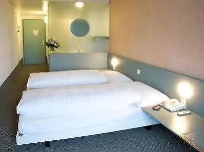 Am Bahnhof 3* ברן