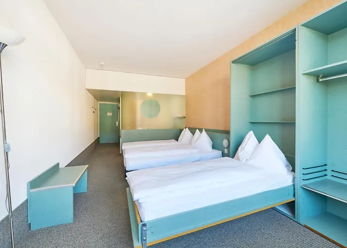 Am Bahnhof 3* ברן